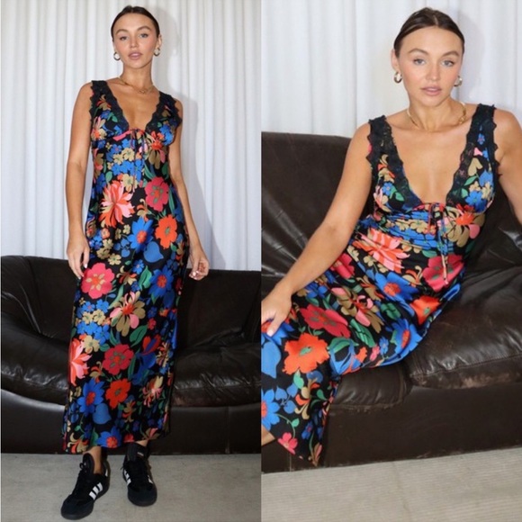 LINGERIE INSPIRED DRESS BLACK FLORAL PRINT WITH BLACK LACE DETAILS LINED SIZE S - Picture 13 of 13